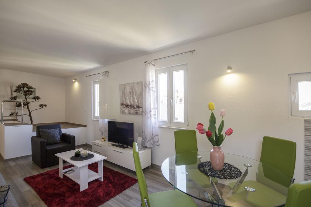Apartman Jurica Комижа Екстер'єр фото